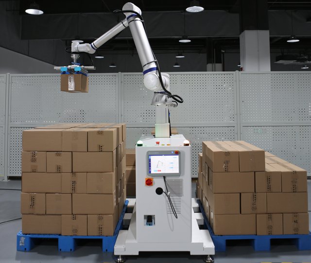 Elite Robots' all-in-one solution integrates the CS620 robotic arm